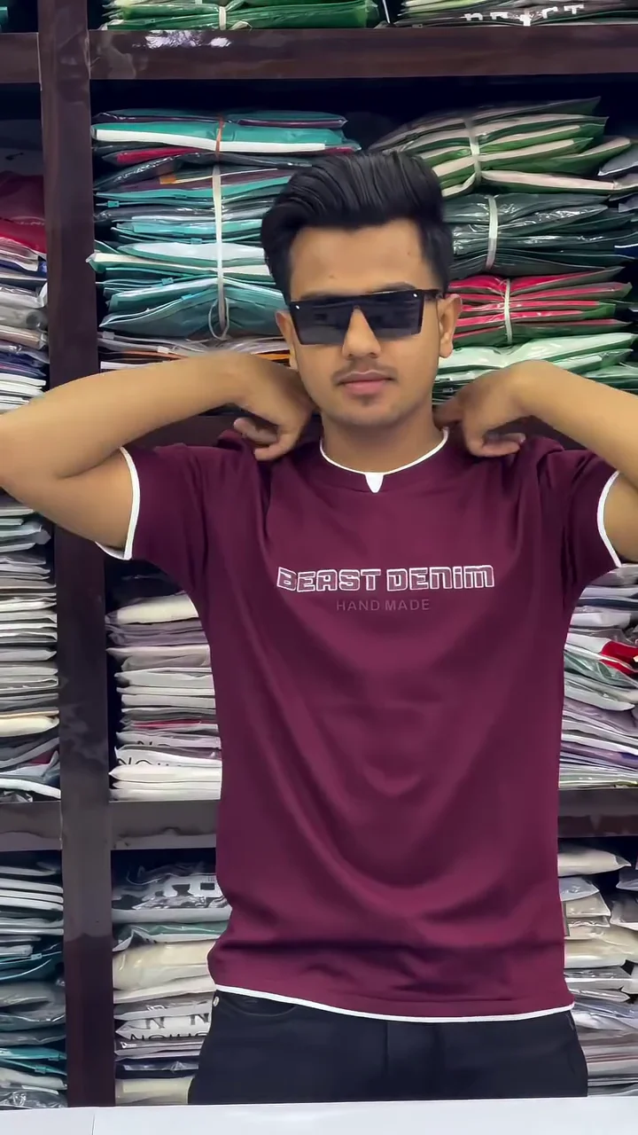 π Menβs Maroon Cotton Polo T-Shirt β Slim Fit Half Sleeve Casual Wear with Logo β¨
